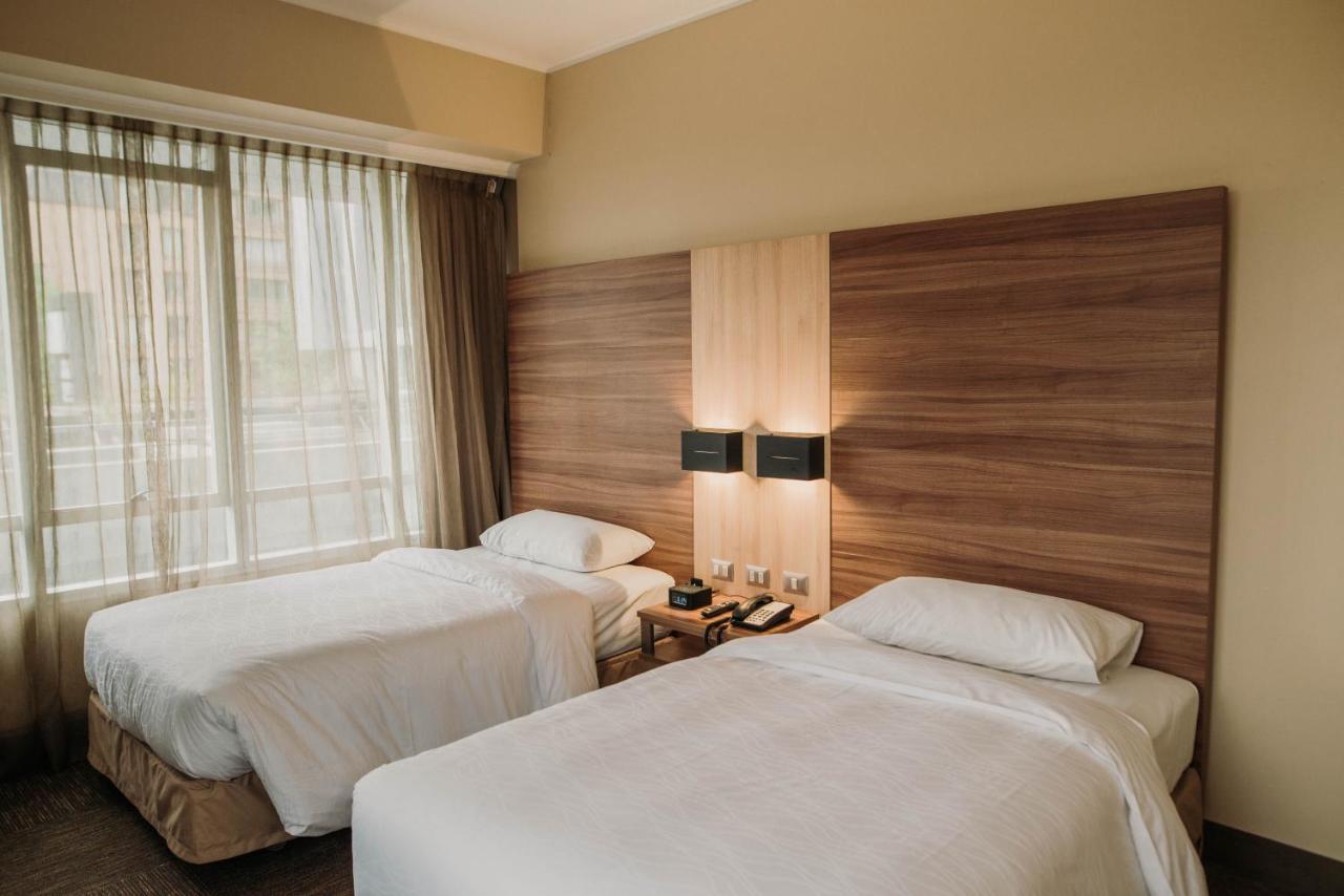 Mercure Concepción Екстериор снимка