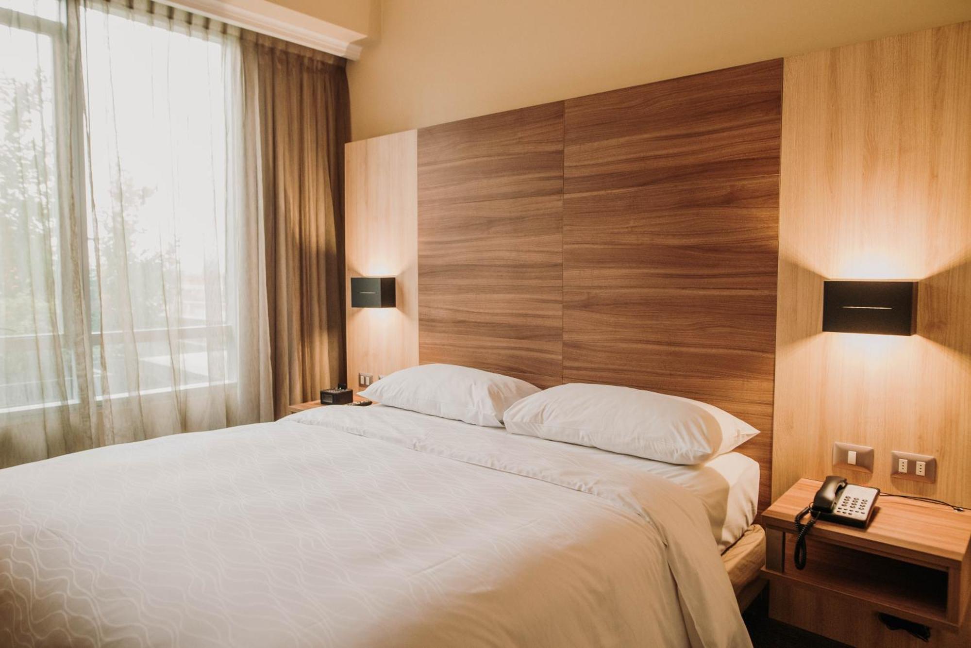 Mercure Concepción Екстериор снимка